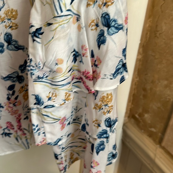 Chelsea & Theodore Pullover Floral Blouse Size XL - Picture 7 of 8